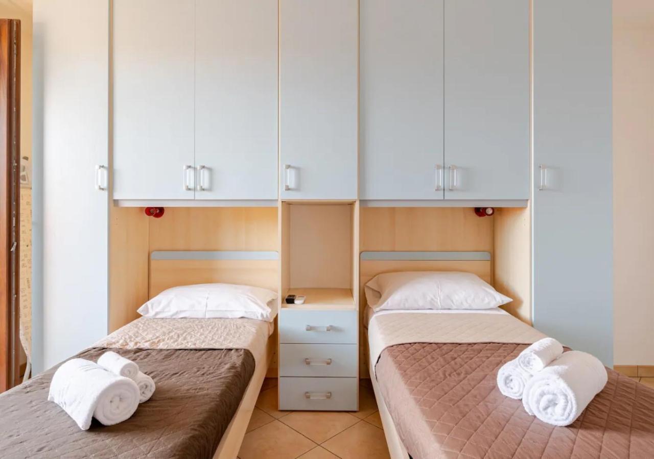 Garden Villa - Free Parking, Wi-Fi E Netflix Фиумичино Екстериор снимка