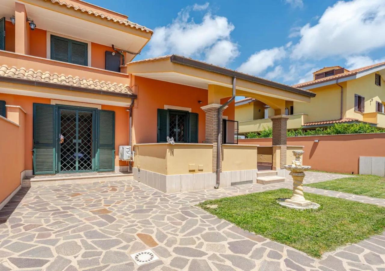 Garden Villa - Free Parking, Wi-Fi E Netflix Фиумичино Екстериор снимка