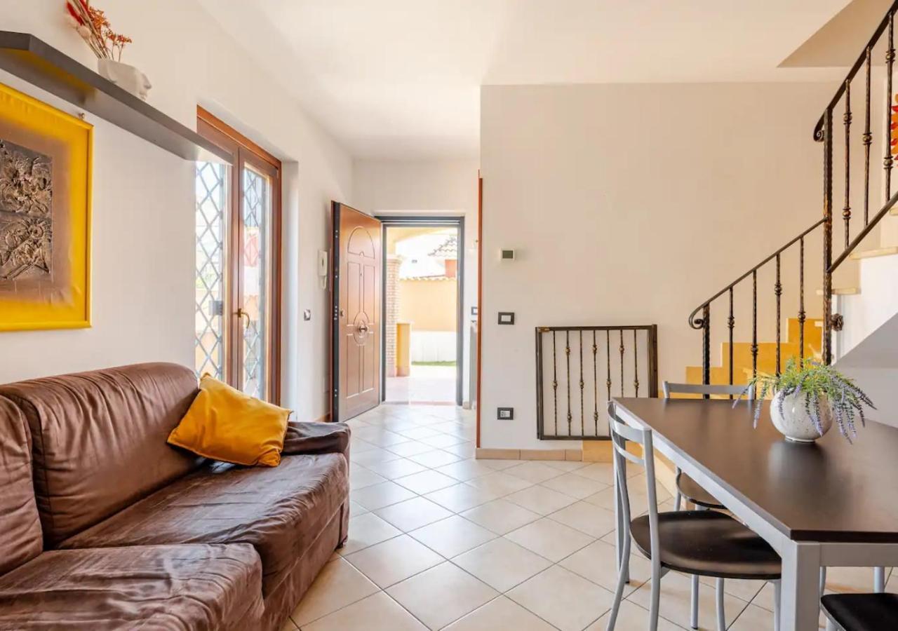 Garden Villa - Free Parking, Wi-Fi E Netflix Фиумичино Екстериор снимка